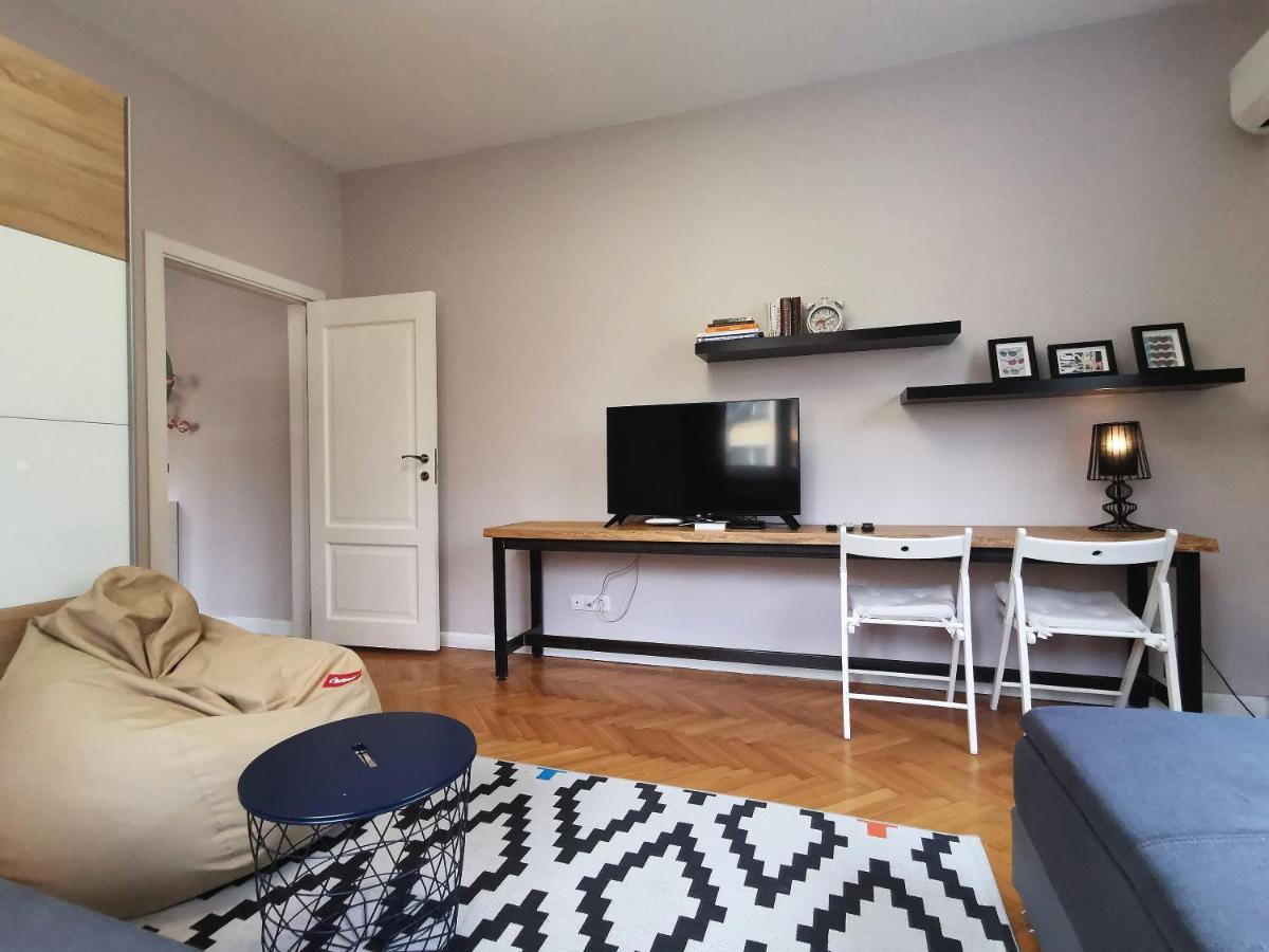 Beautifully Decorated Functional * Sofía