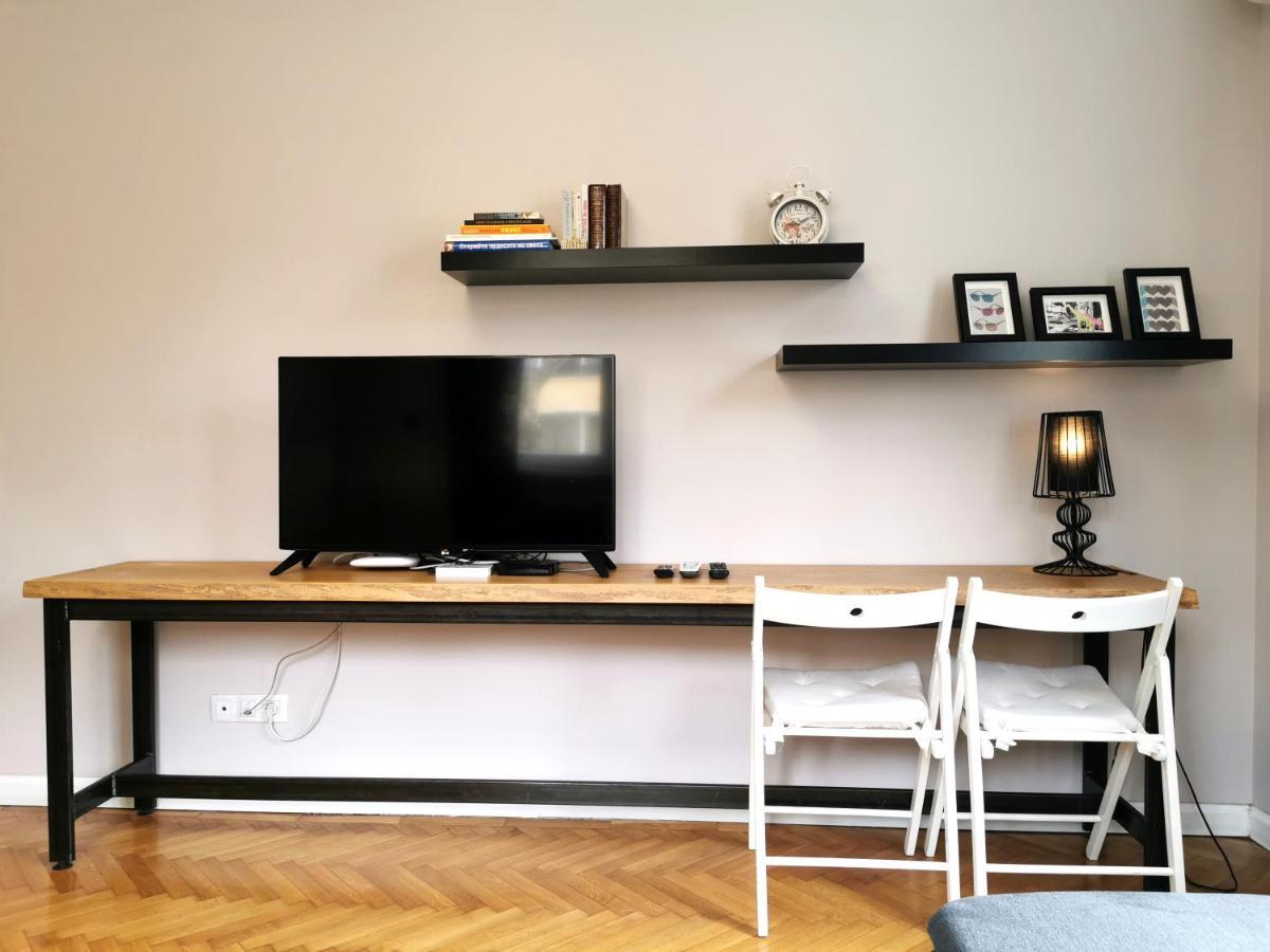 Beautifully Decorated Functional Apartamento Sofía
